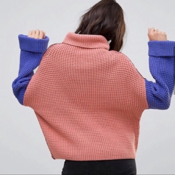 FREE PEOPLE Park City Color Block Cowl Neck Knit Sweater - Picture 2 of 9